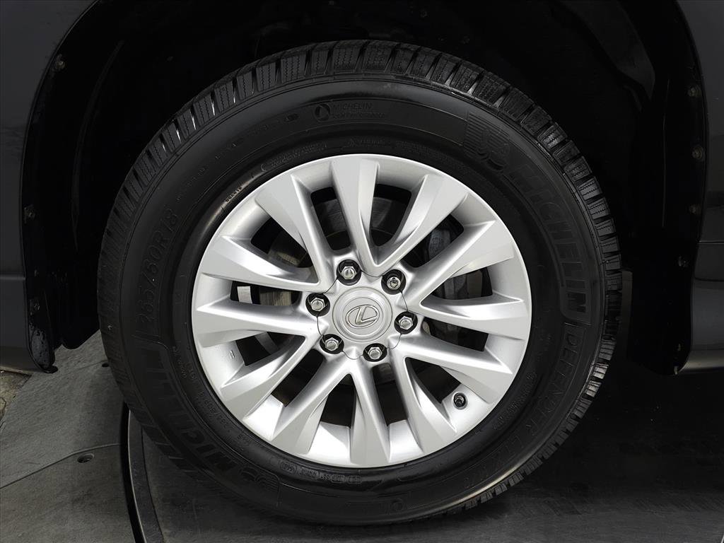 Used 2017 Lexus GX 460 image 10