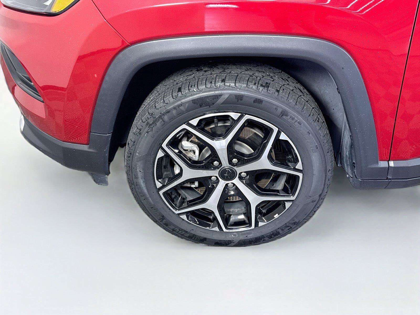 Used 2025 Jeep Compass Limited AWD/4WD image 22