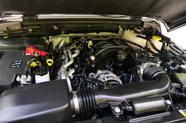 Used 2025 Jeep Gladiator Sport image 55