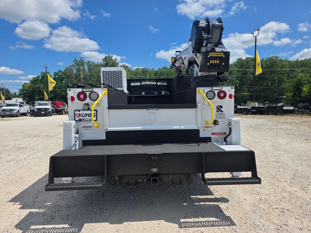 New 2026 Ford F550 4x4 Crew Cab image 10