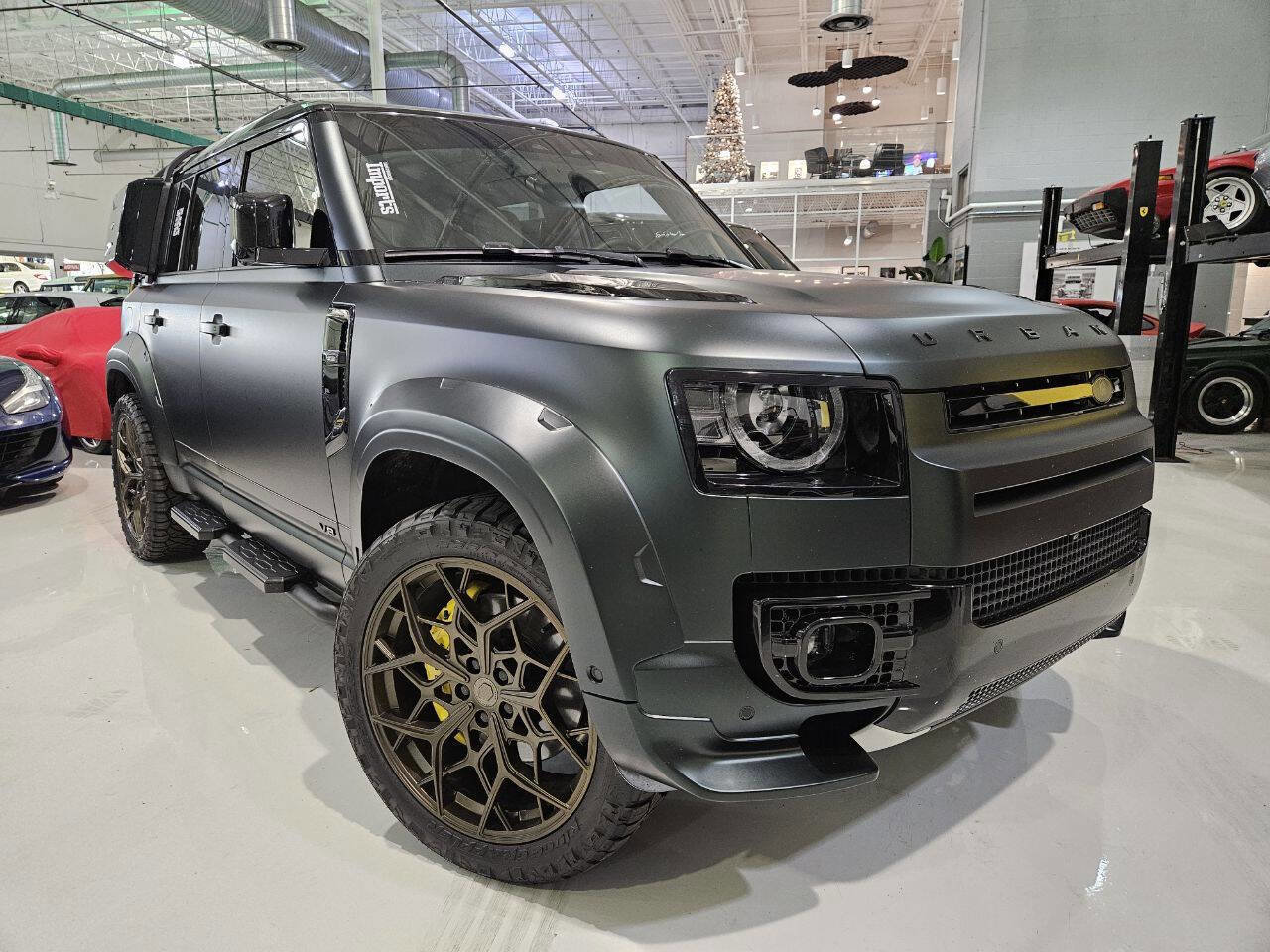 Used 2025 Land Rover Defender 110 V8 image 12