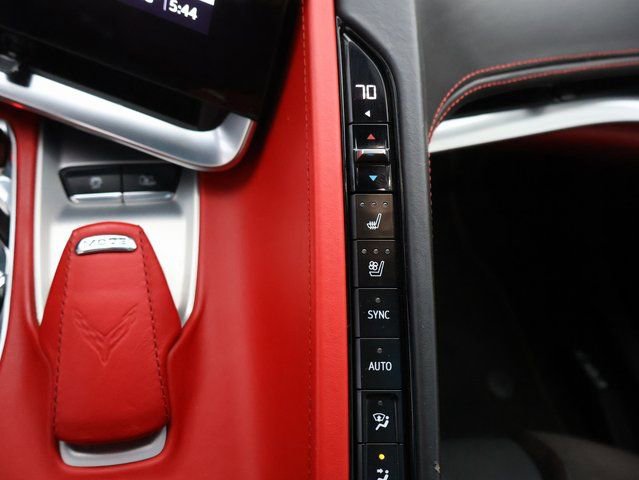 Used 2021 Chevrolet Corvette Stingray Premium Cpe w/ Z51 Performance Package image 25