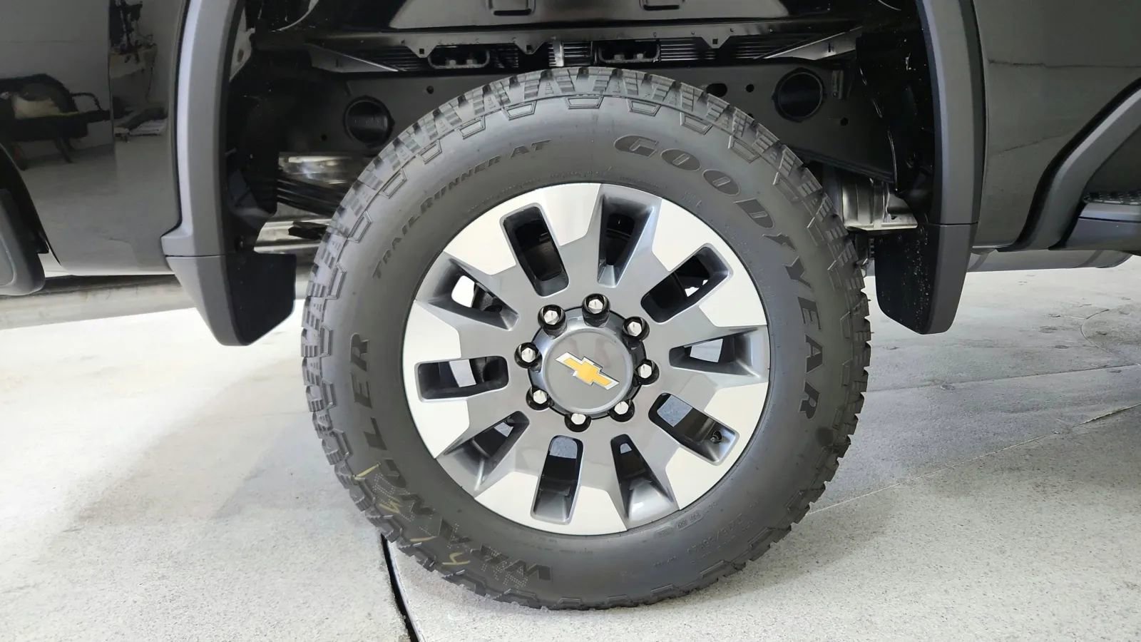 Used 2024 Chevrolet Silverado 2500 Custom w/ Custom Convenience Package image 36