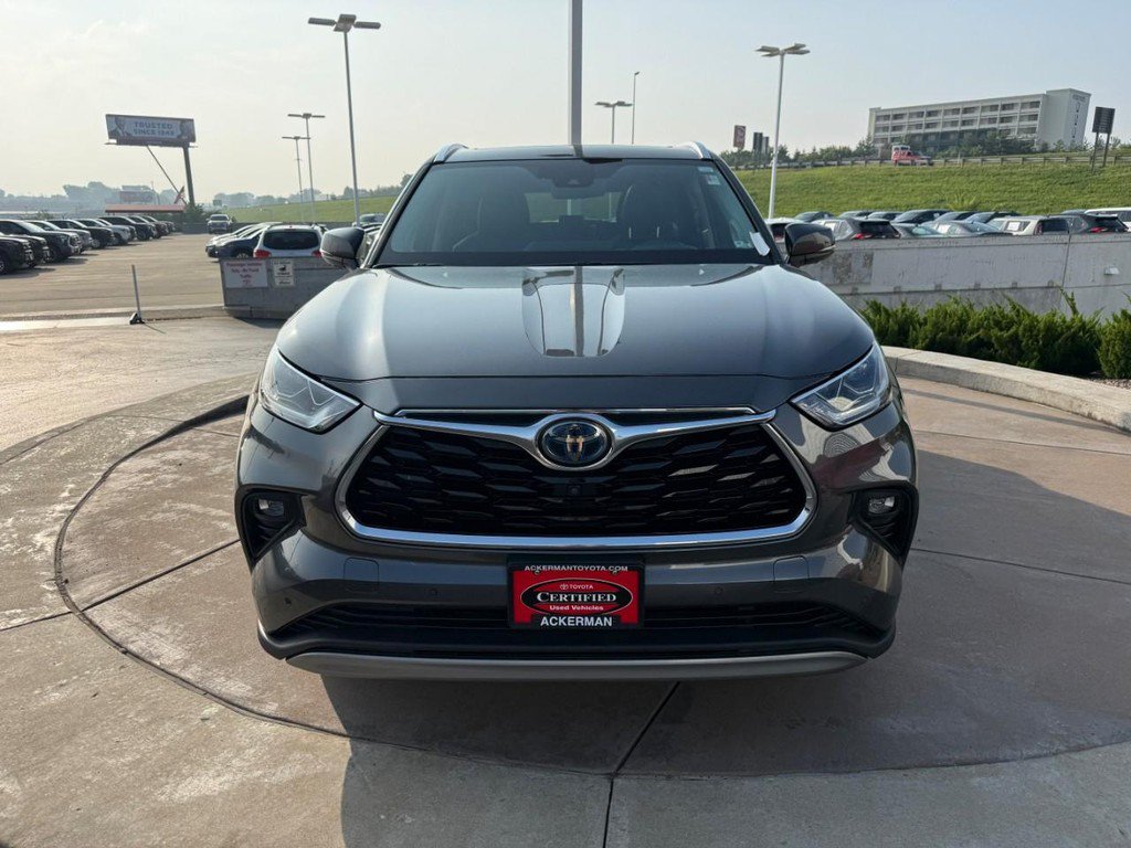 Certified 2020 Toyota Highlander Platinum AWD/4WD image 12
