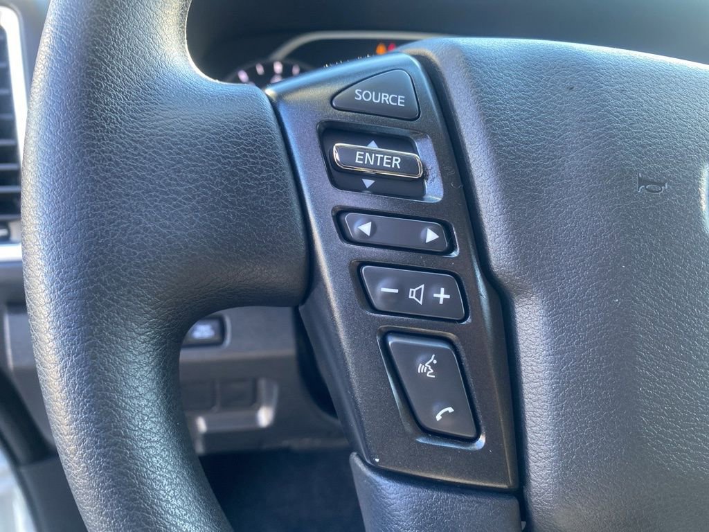 Used 2023 Nissan Frontier SV w/ Technology Package image 18