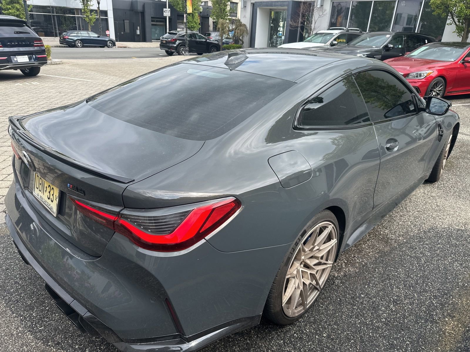 Used 2022 BMW M4 Competition w/ Executive Package RWD image 4