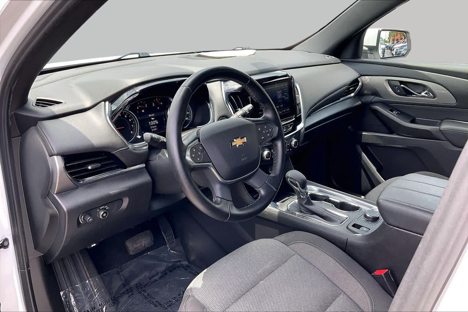 Certified 2023 Chevrolet Traverse LT FWD image 14