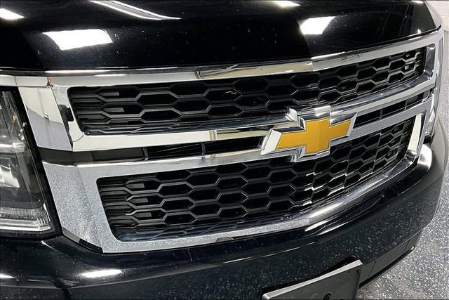 Used 2017 Chevrolet Suburban LT image 31