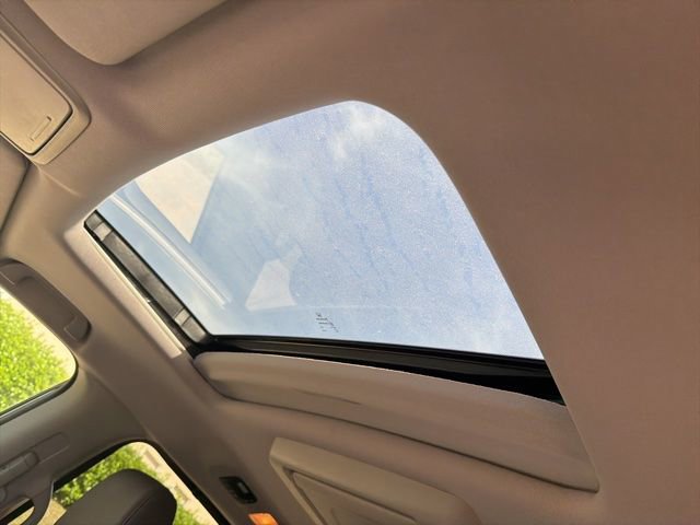 Used 2018 Honda Odyssey Touring image 11