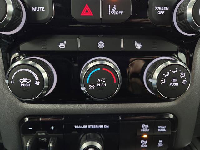 New 2026 RAM 1500 4x4 Crew Cab image 17