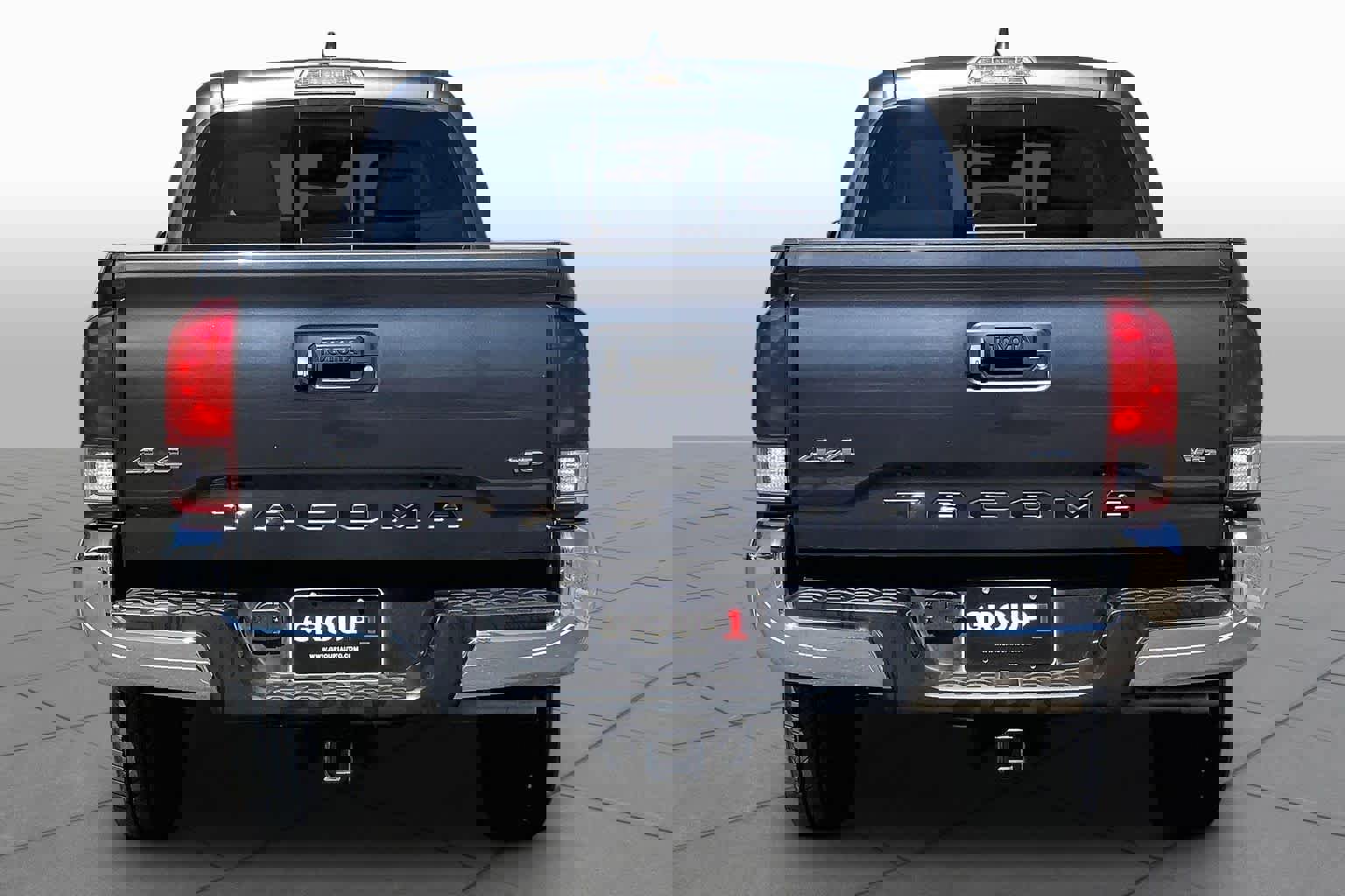 Used 2023 Toyota Tacoma SR5 image 5