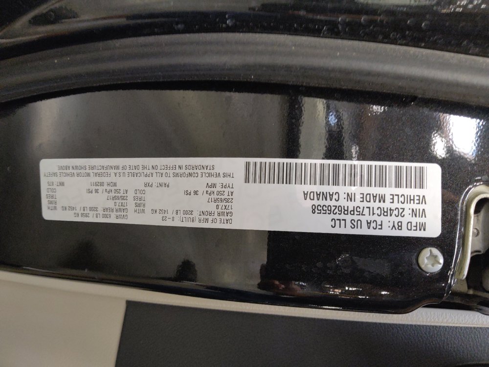 Used 2023 Chrysler Pacifica Touring-L FWD image 33