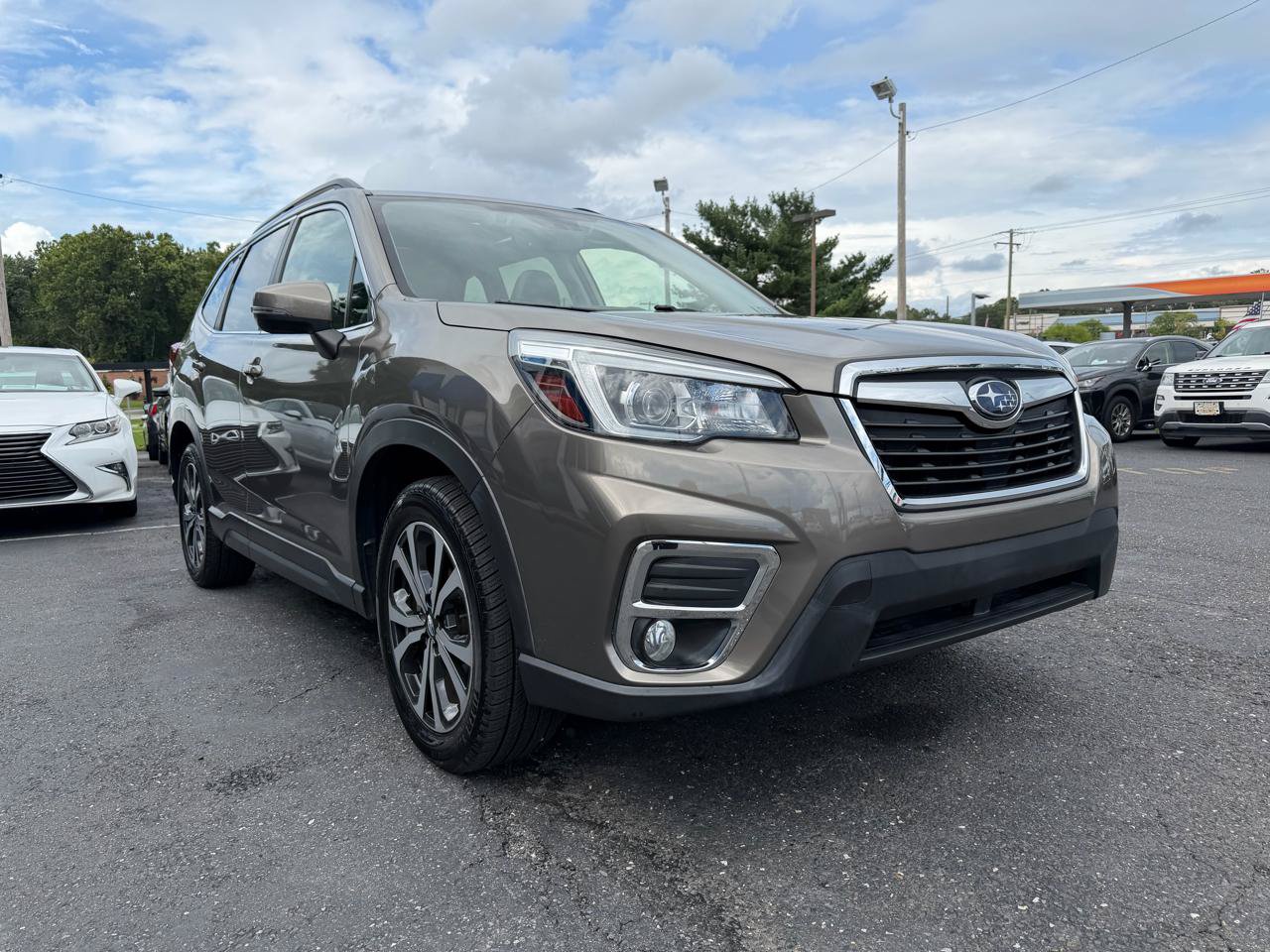 Used 2019 Subaru Forester Limited w/ Popular Package #3 AWD/4WD image 3