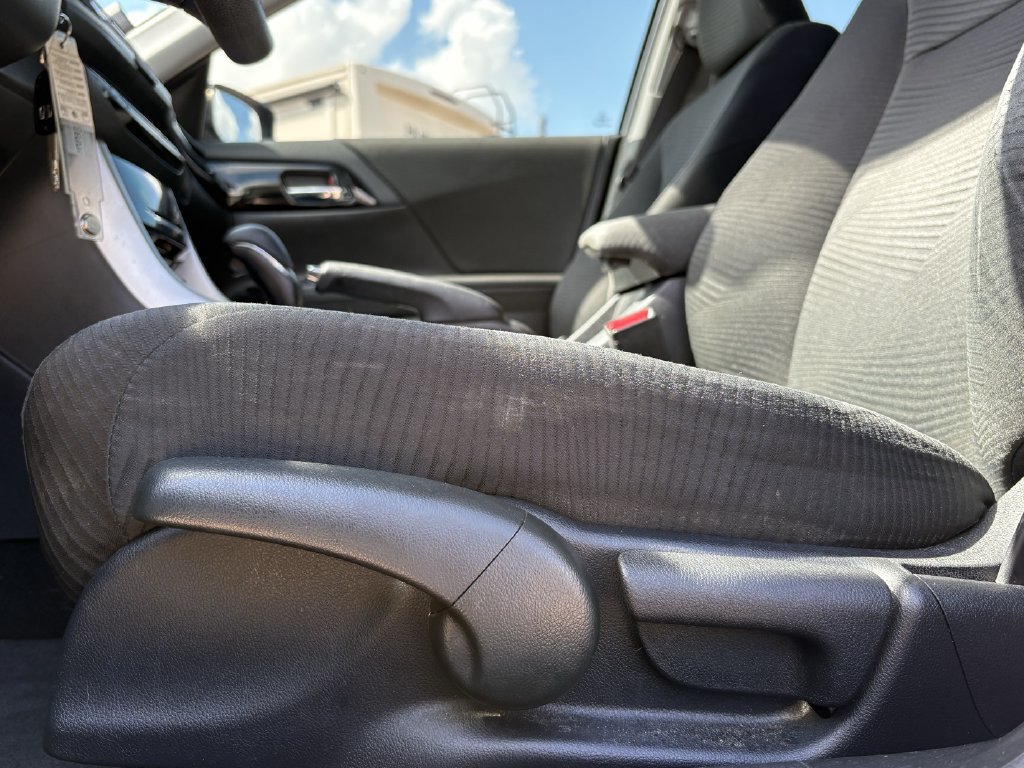Used 2017 Honda Accord LX image 12