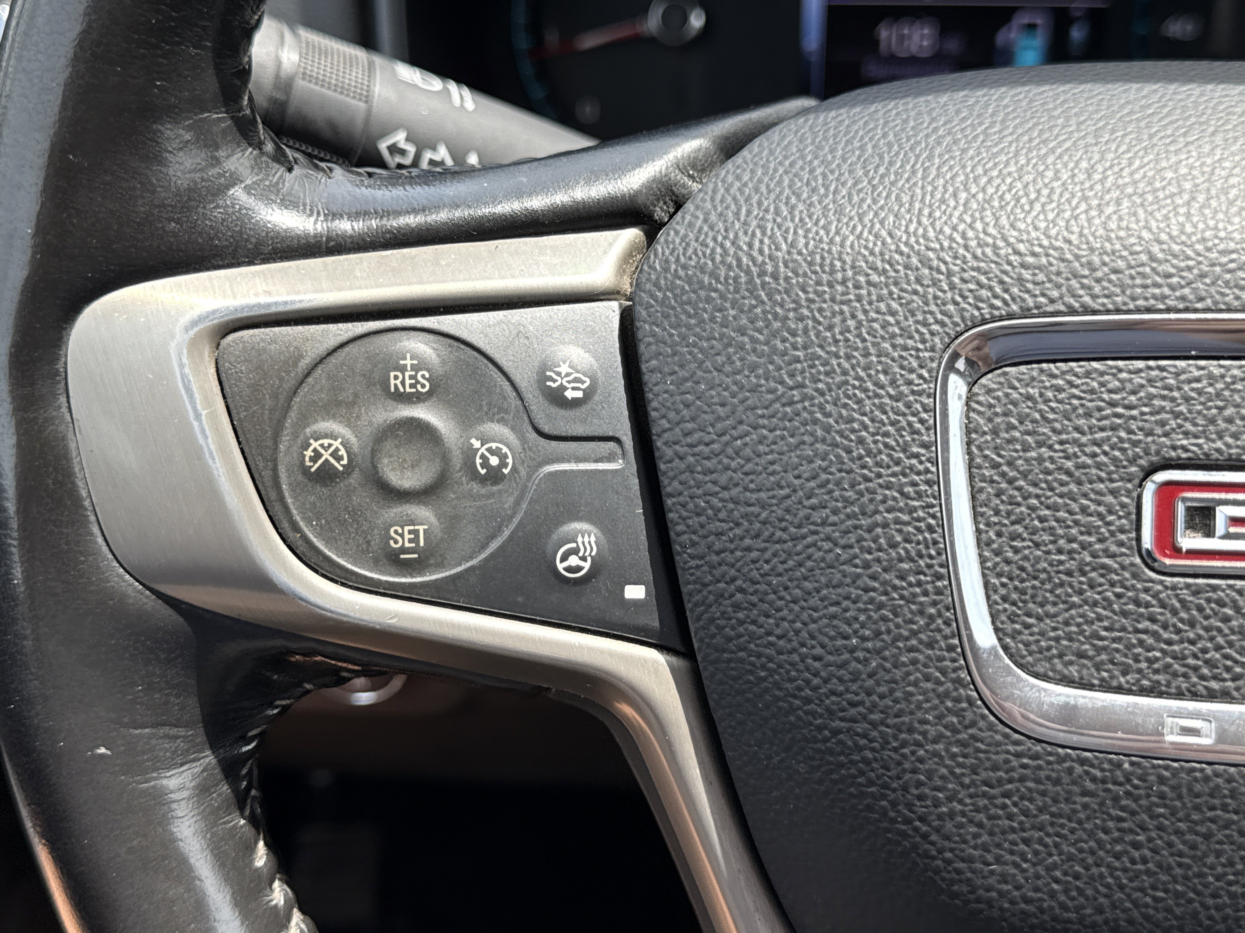 Used 2018 GMC Canyon Denali AWD/4WD image 15