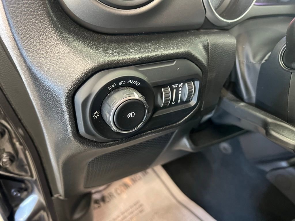 Used 2022 Jeep Wrangler Willys image 14