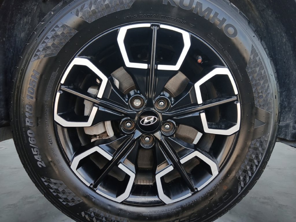 Used 2024 Hyundai Santa Cruz SE FWD image 14