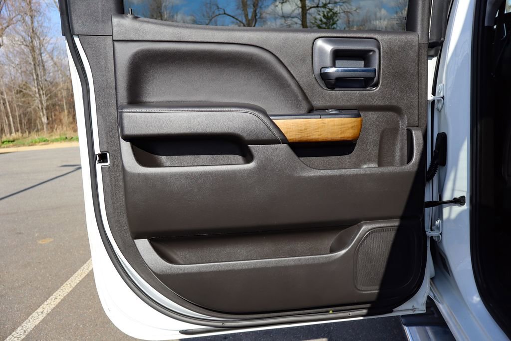 Used 2018 Chevrolet Silverado 1500 LTZ w/ LTZ Plus Package image 35