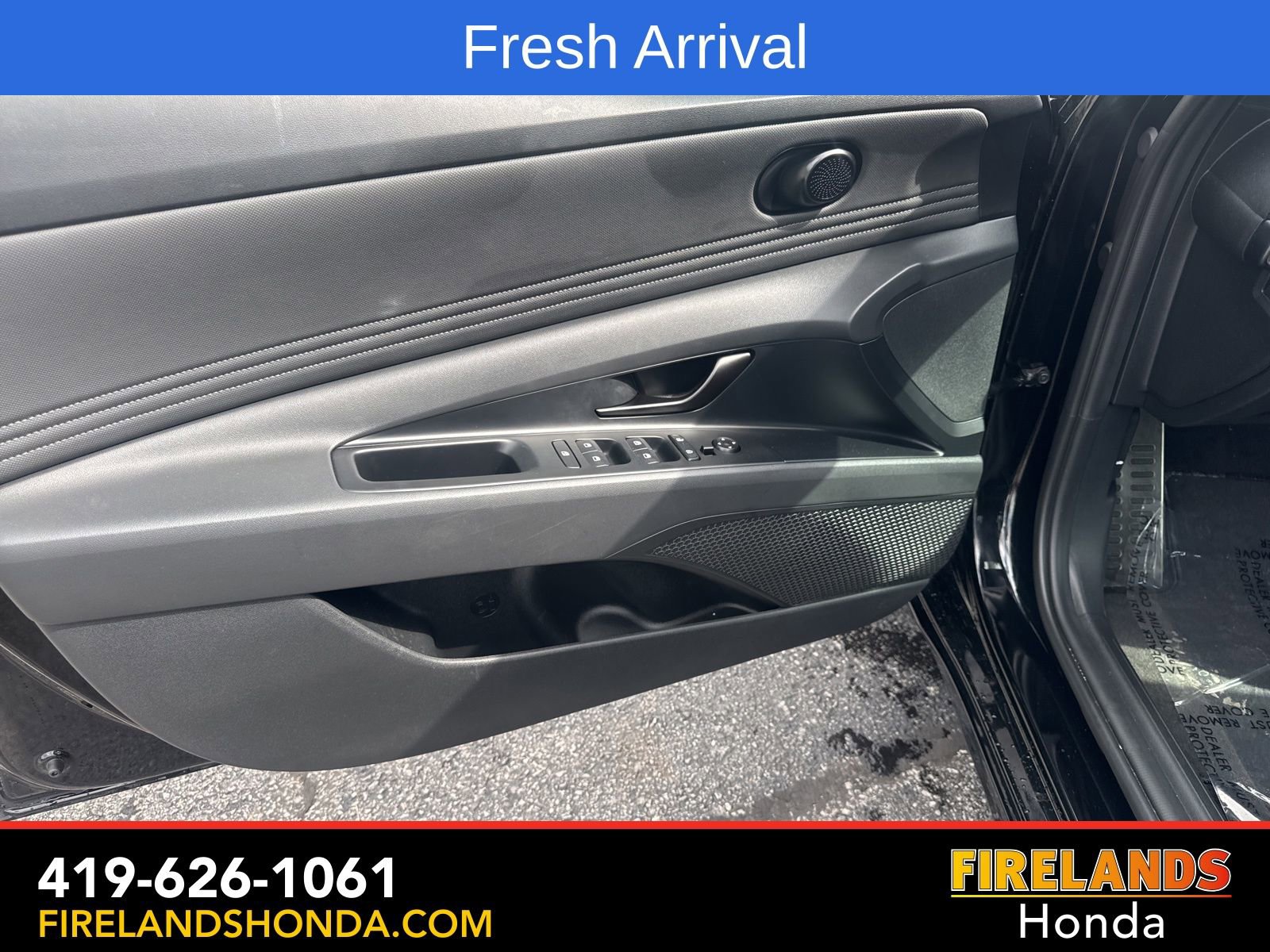 Used 2025 Hyundai Elantra Sport FWD image 11