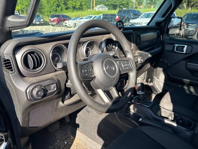 Used 2023 Jeep Wrangler Unlimited Sport AWD/4WD image 8
