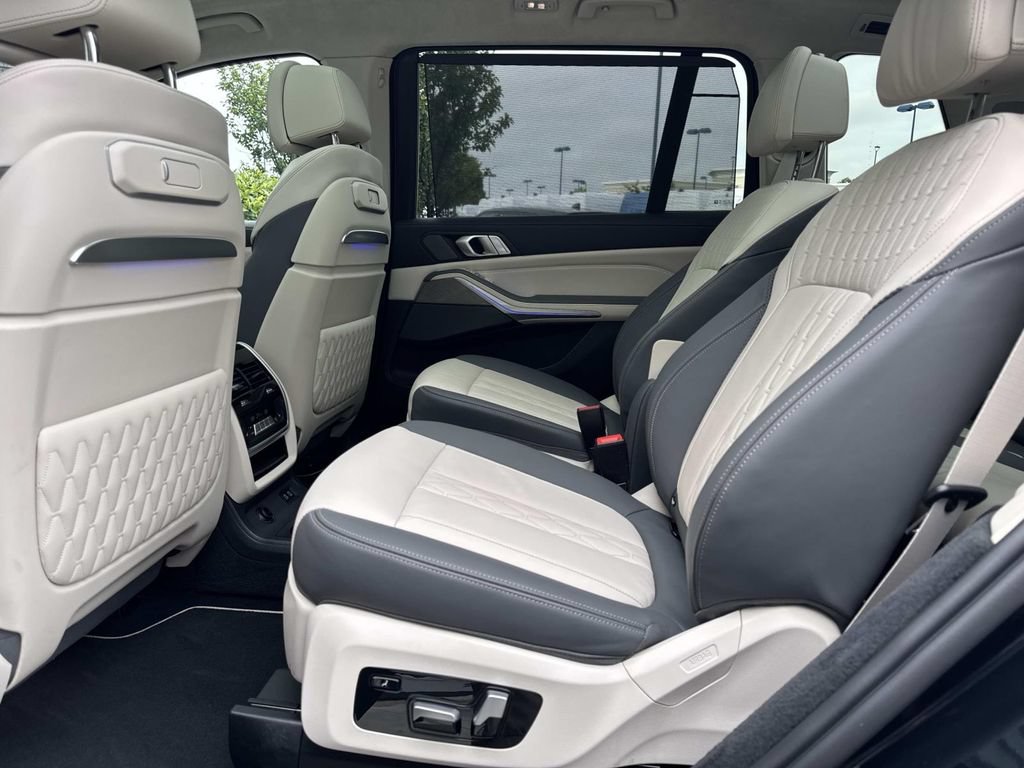 Used 2024 BMW X7 M60i w/ Executive Package AWD/4WD image 15