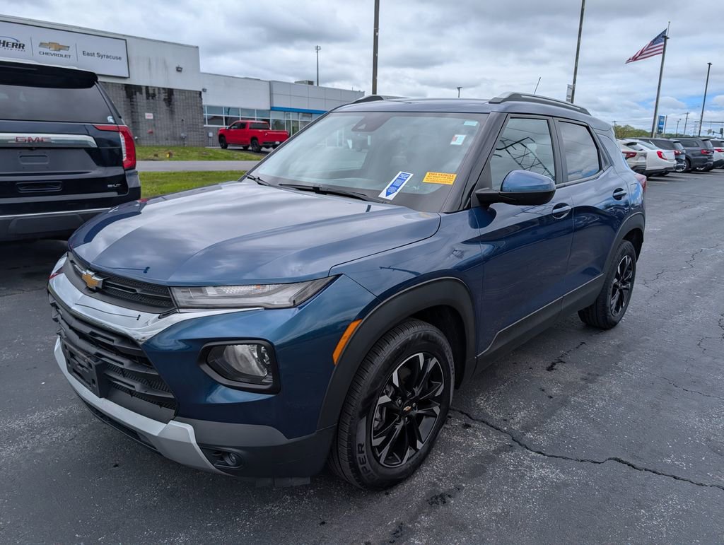 Used 2021 Chevrolet TrailBlazer LT w/ Convenience Package FWD image 5