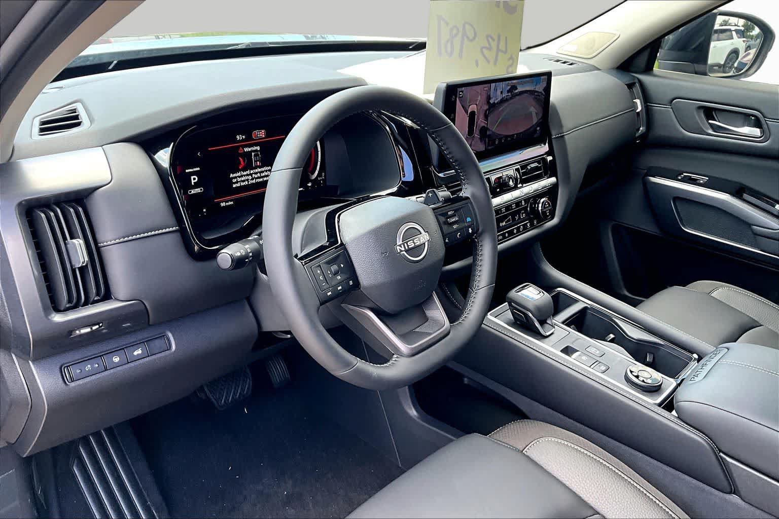 New 2026 Nissan Pathfinder SL w/ SL Premium Package FWD image 10