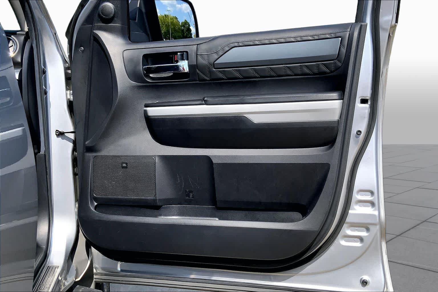 Used 2021 Toyota Tundra Platinum AWD/4WD image 22