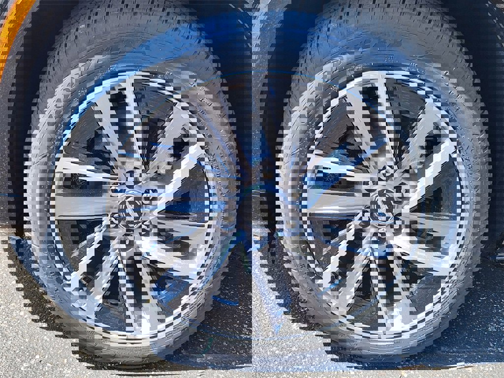 New 2026 Cadillac Vistiq Sport w/ LPO, Floor Liner Package image 6