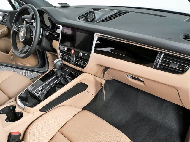 New 2026 Porsche Macan S image 35