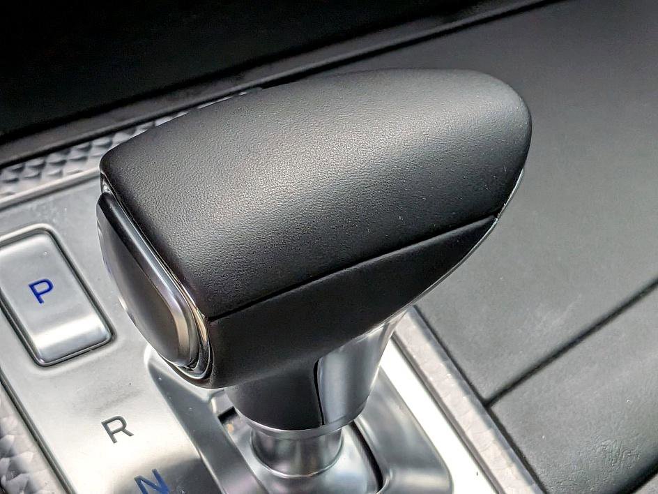 Used 2023 Genesis G70 3.3T w/ Sport Prestige Package image 24