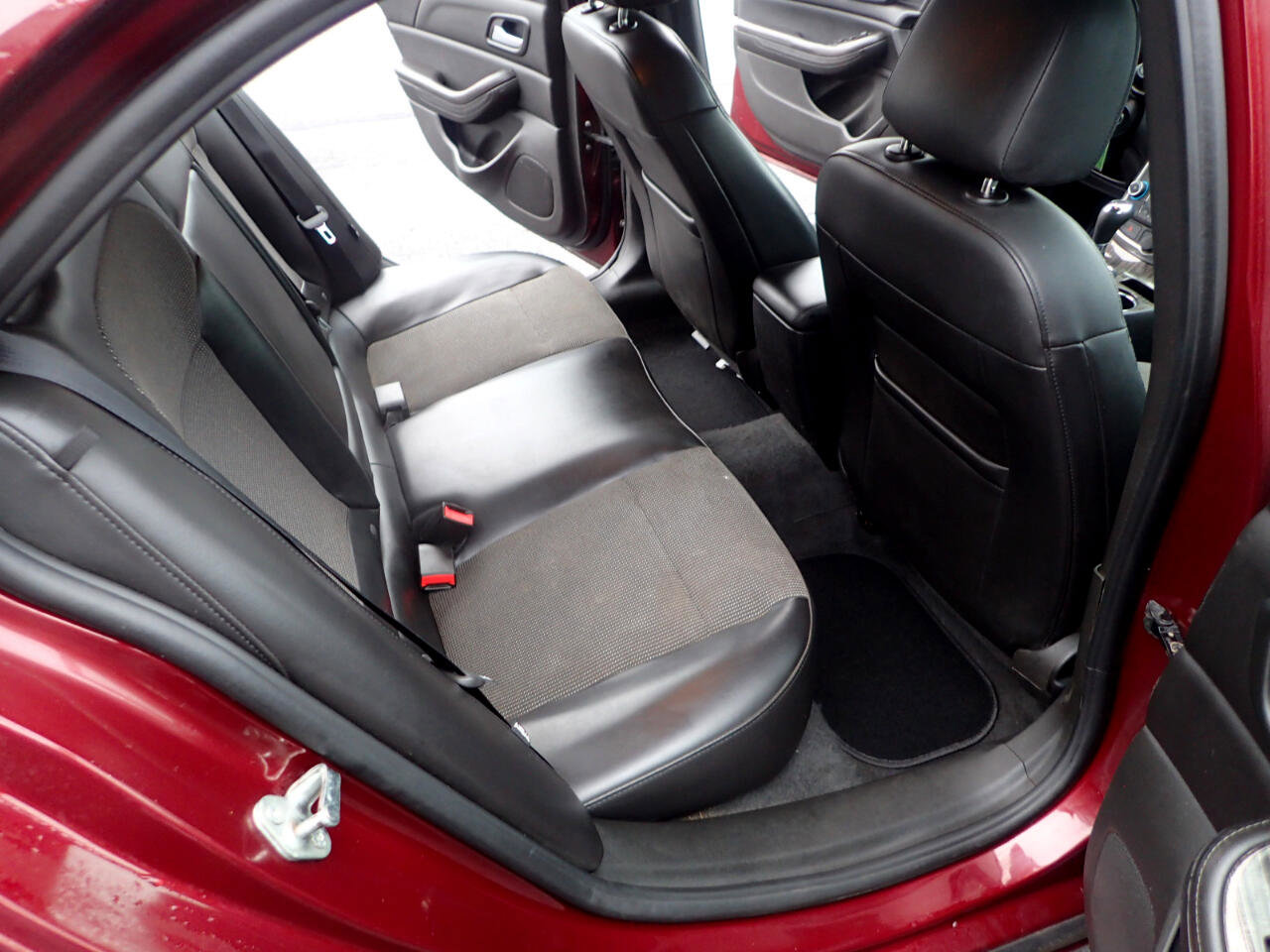 Used 2015 Chevrolet Malibu LT w/ Power Convenience Package image 12