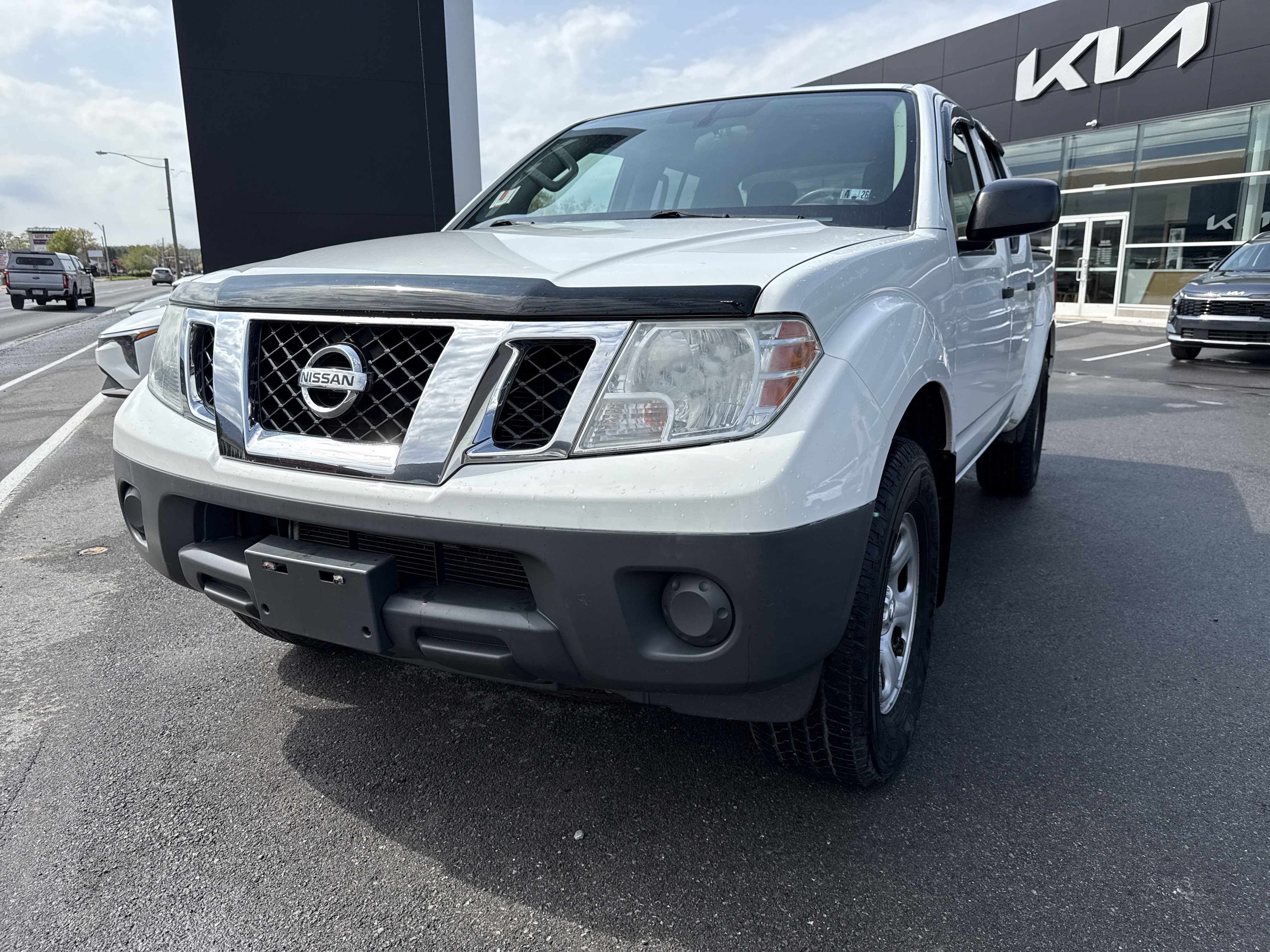 Used 2018 Nissan Frontier S AWD/4WD image 6