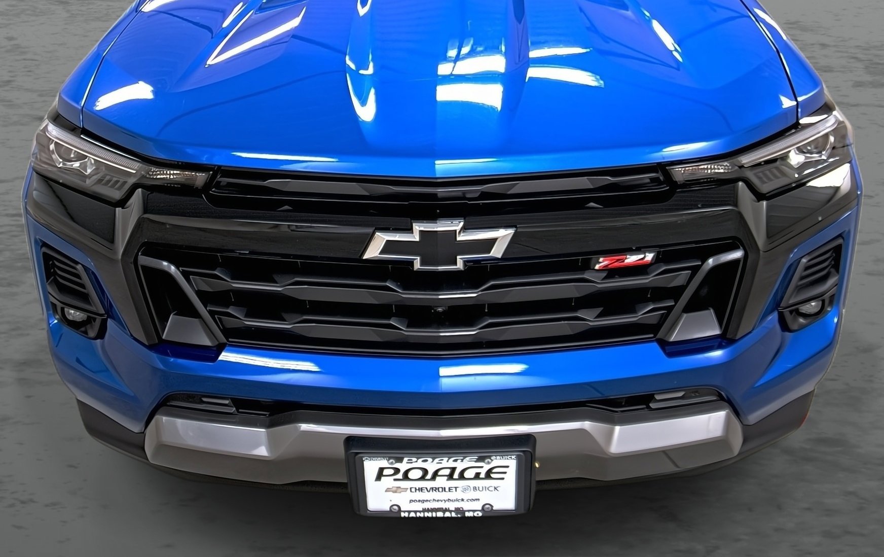 Used 2024 Chevrolet Colorado Z71 w/ Z71 Convenience Package 2 image 16