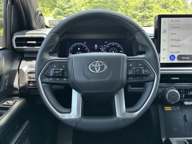 Used 2025 Toyota 4Runner TRD Off-Road Premium AWD/4WD image 7