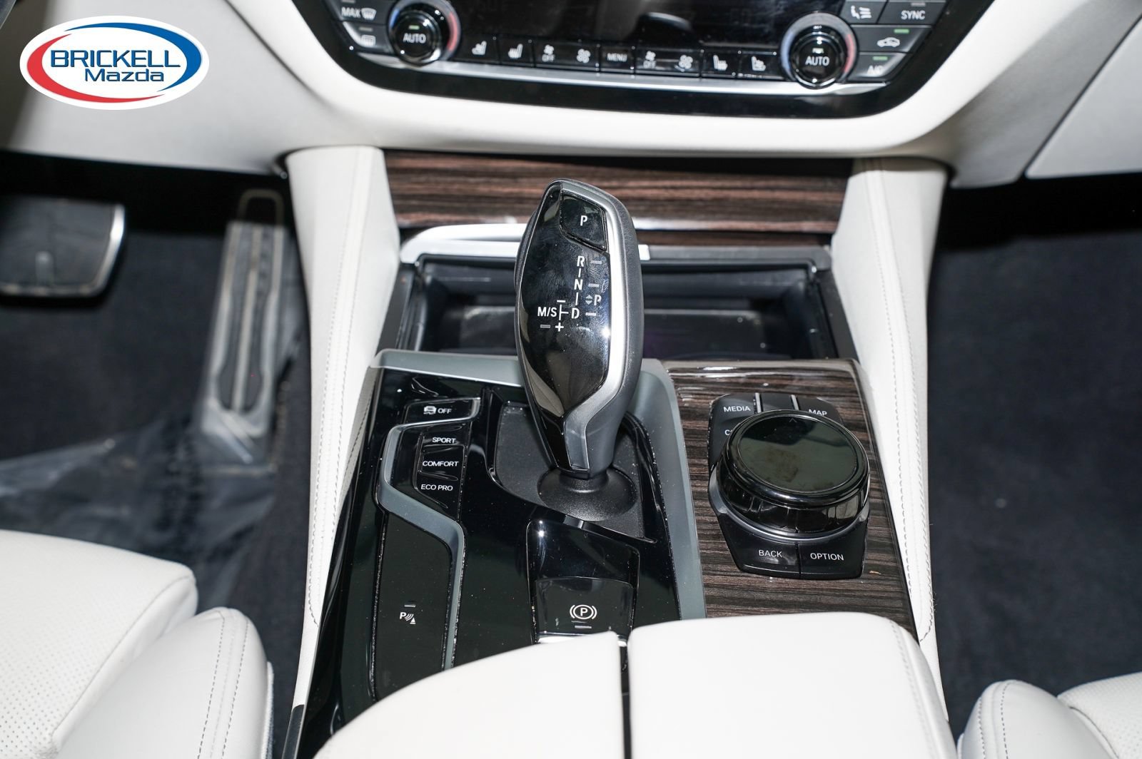 Used 2023 BMW 530i w/ Executive Package RWD image 27