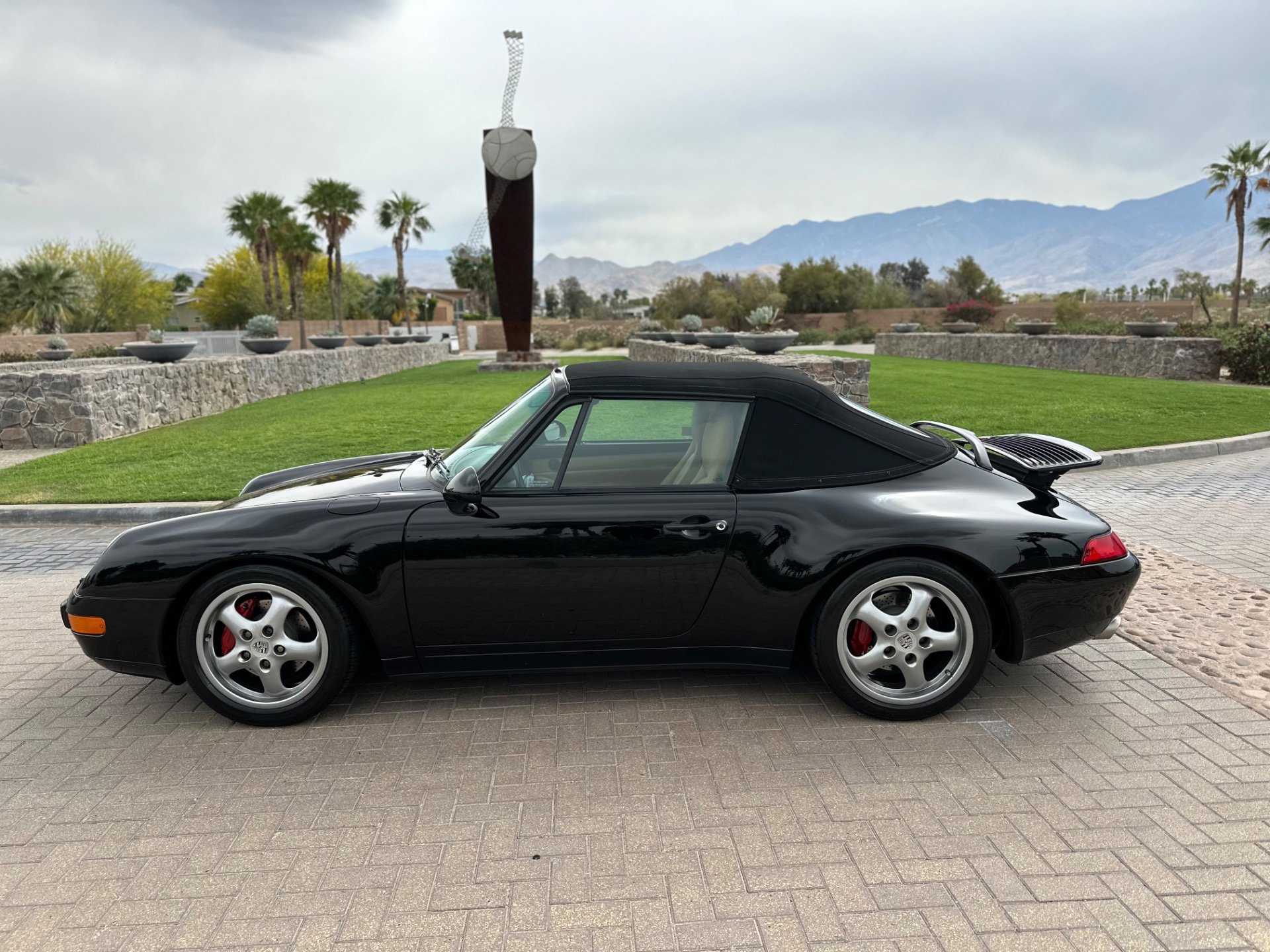 Used 1996 Porsche 911 Carrera RWD image 4