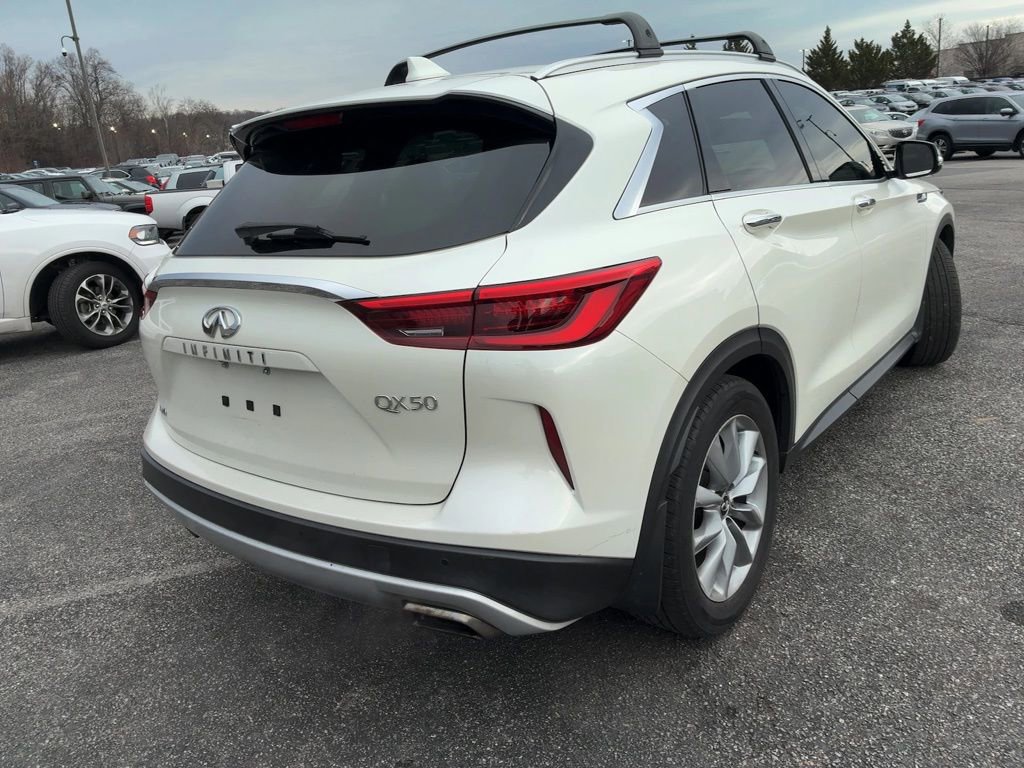 Used 2019 INFINITI QX50 Essential w/ Premium Heat Package image 3