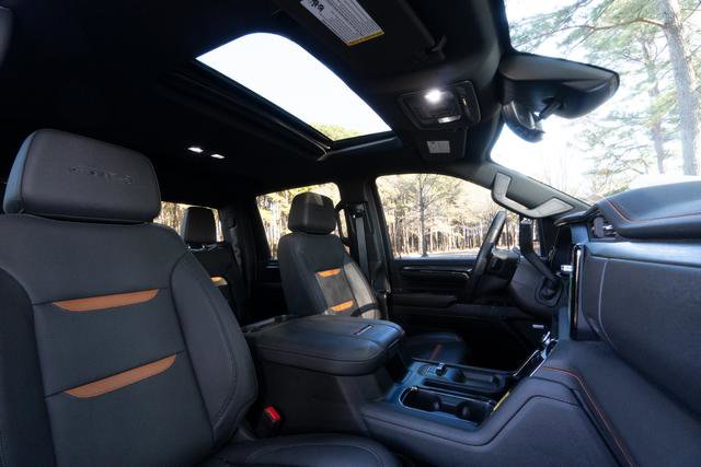 Used 2024 GMC Sierra 2500 AT4 w/ AT4 Premium Plus Package image 30