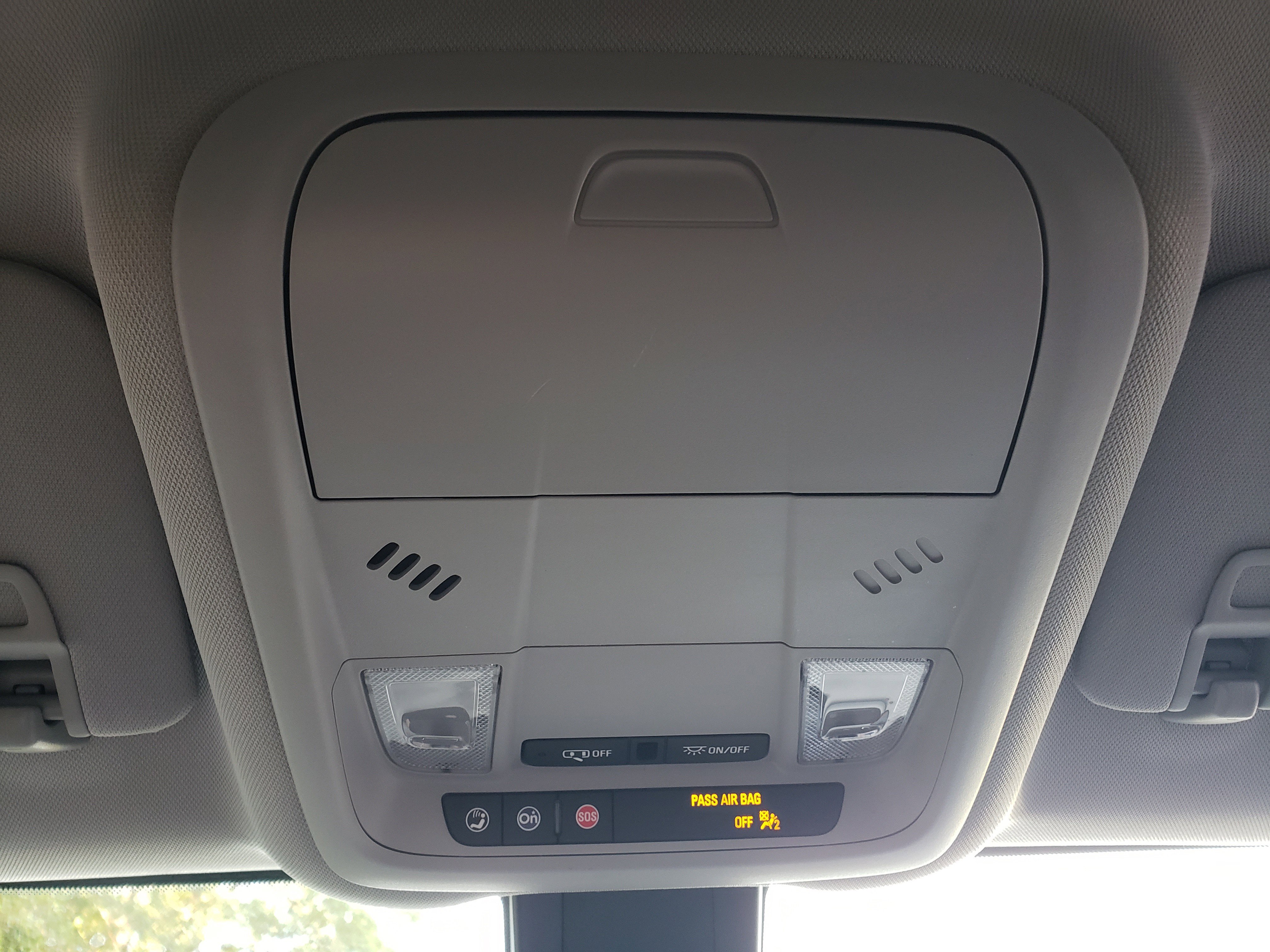 Used 2022 Chevrolet Equinox LT w/ Driver Convenience Package image 26