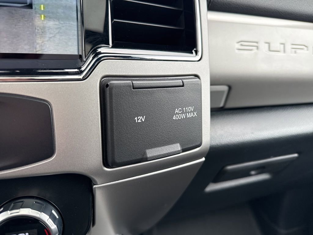 Certified 2022 Ford F350 Lariat w/ Lariat Ultimate Package image 36