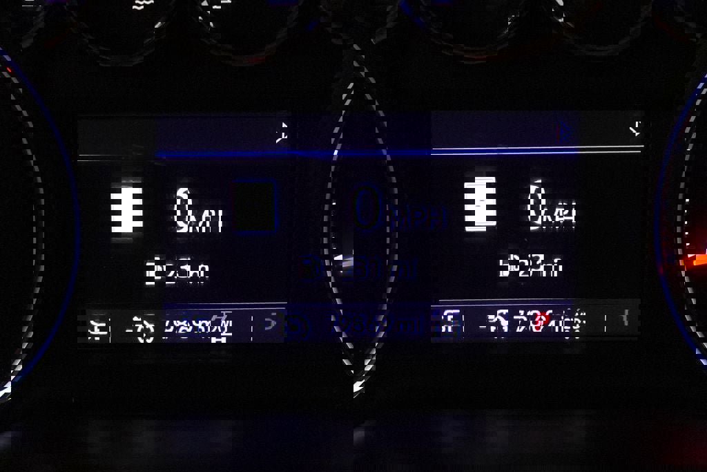 Used 2020 Chevrolet Silverado 2500 LTZ w/ LTZ Plus Package image 16