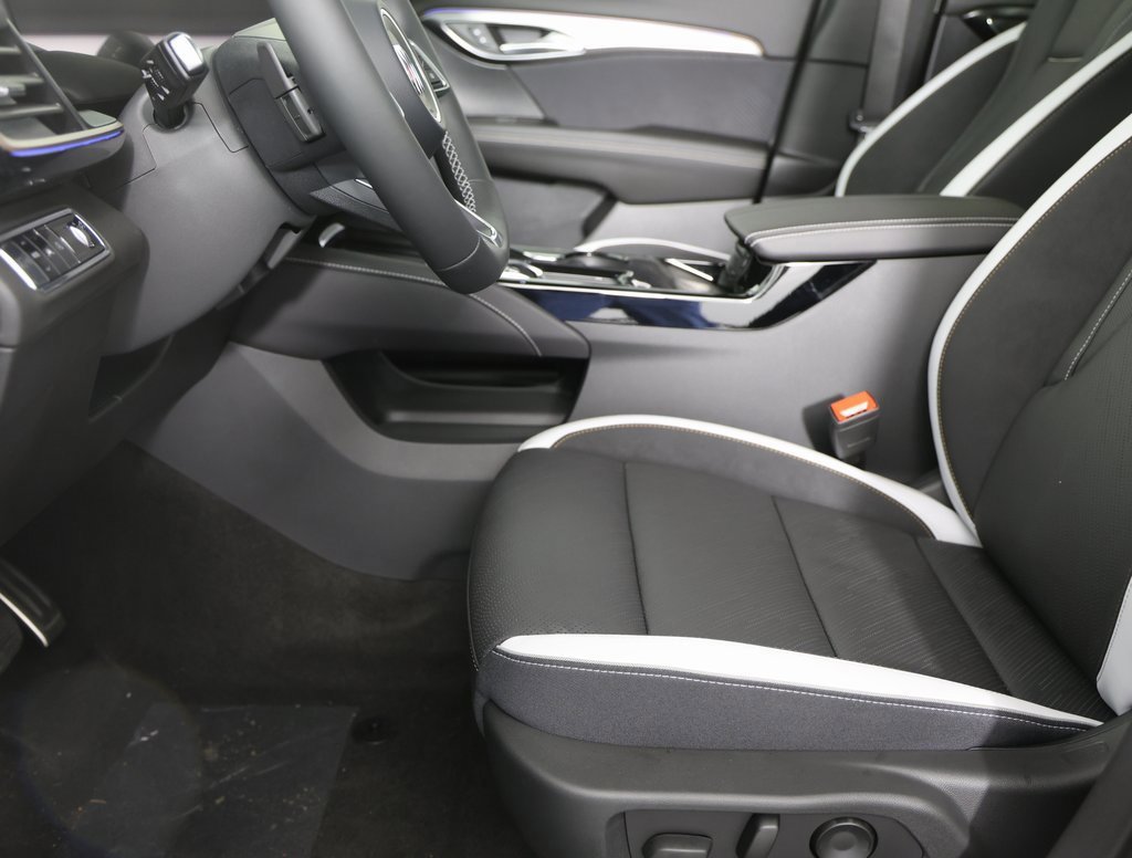 New 2025 Buick Envision Sport Touring image 13