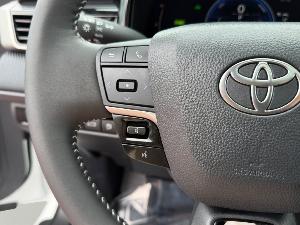Used 2026 Toyota Camry SE w/ Convenience Package FWD image 20