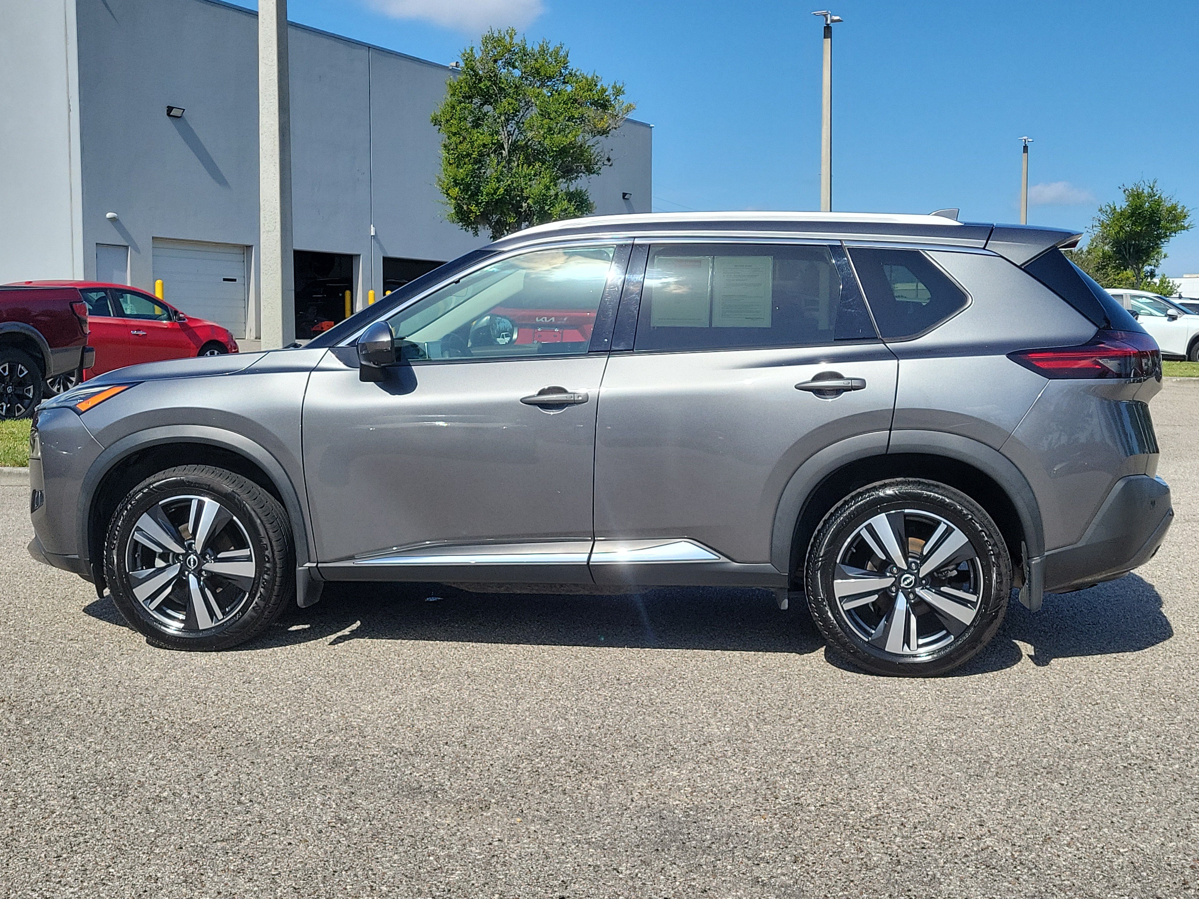 Certified 2022 Nissan Rogue SL FWD image 9