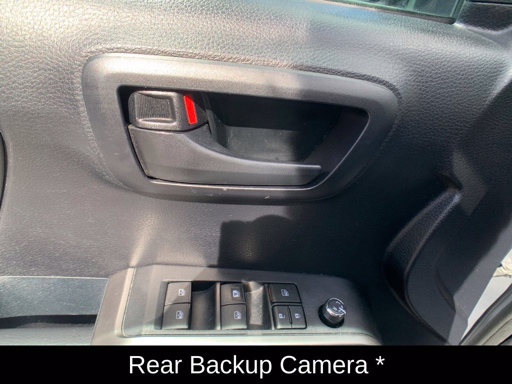 Used 2017 Toyota Tacoma SR5 w/ Tow Package AWD/4WD image 12