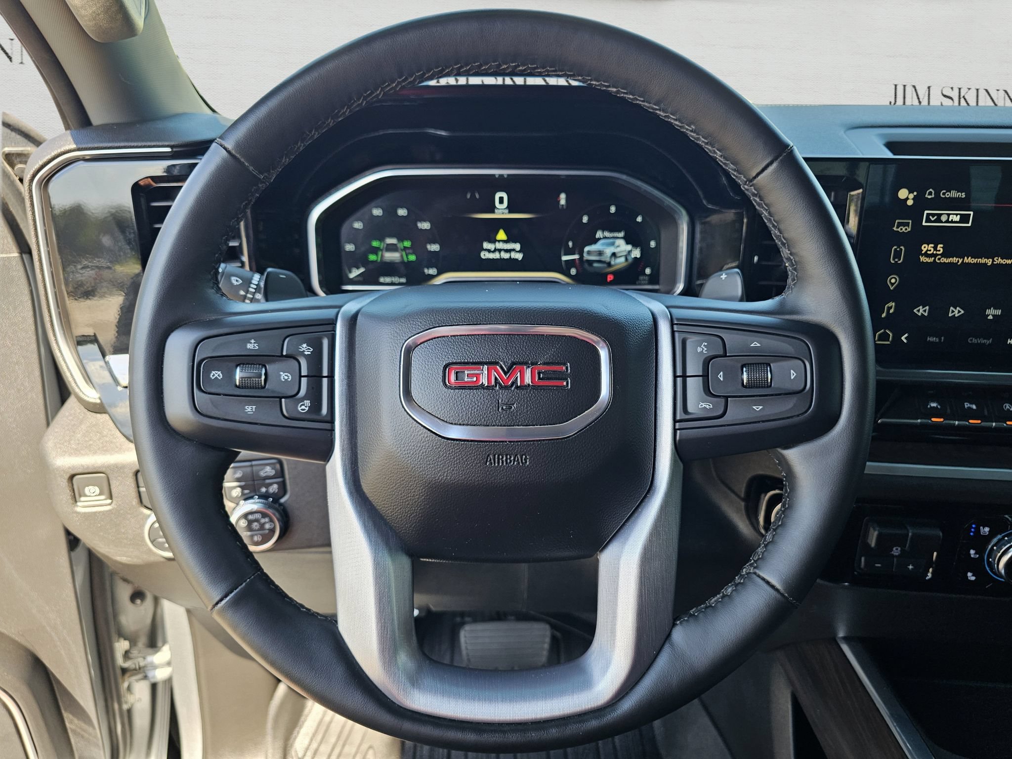 Used 2023 GMC Sierra 1500 SLT w/ SLT Premium Plus Package AWD/4WD image 23