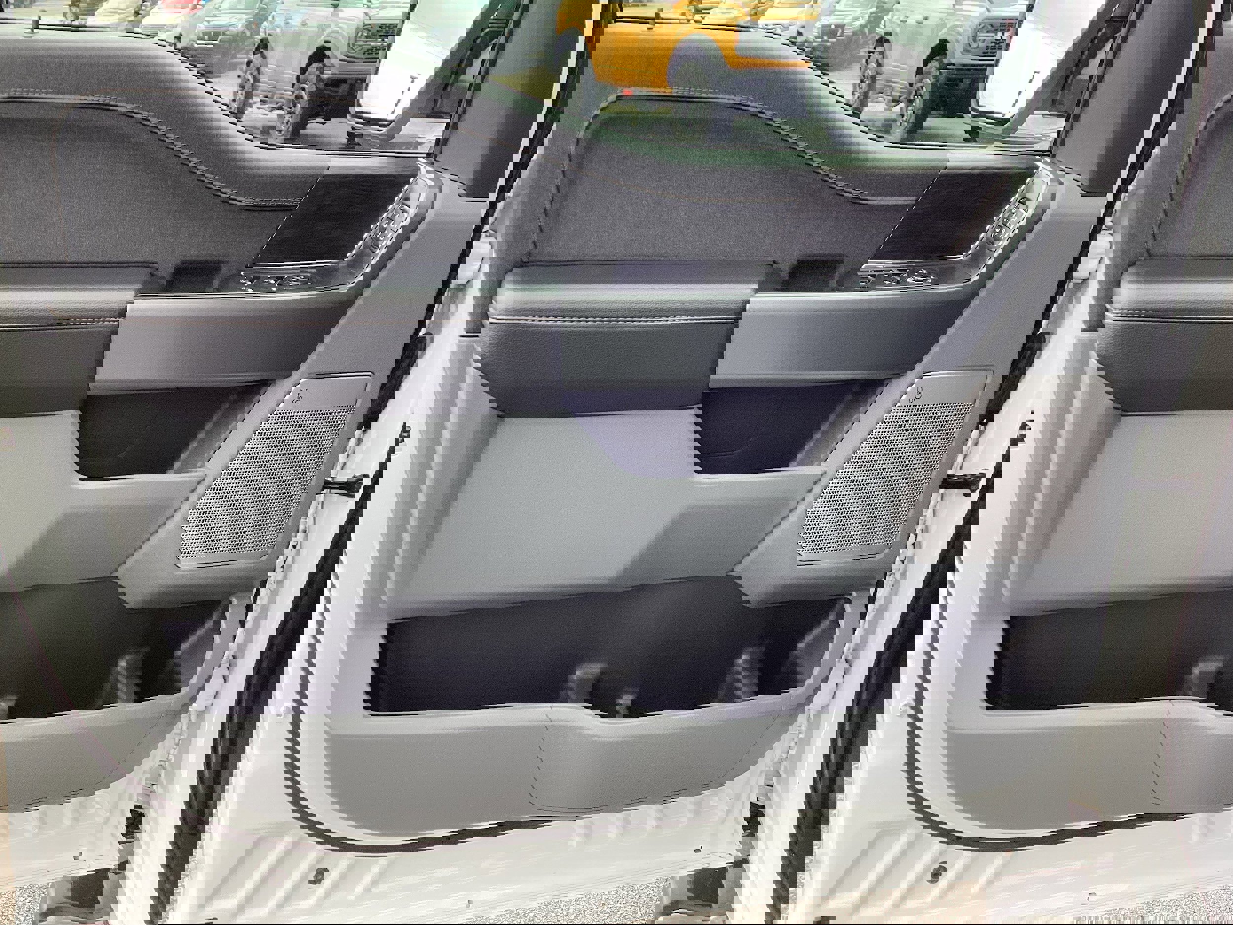 Used 2024 Ford F150 Lariat image 14