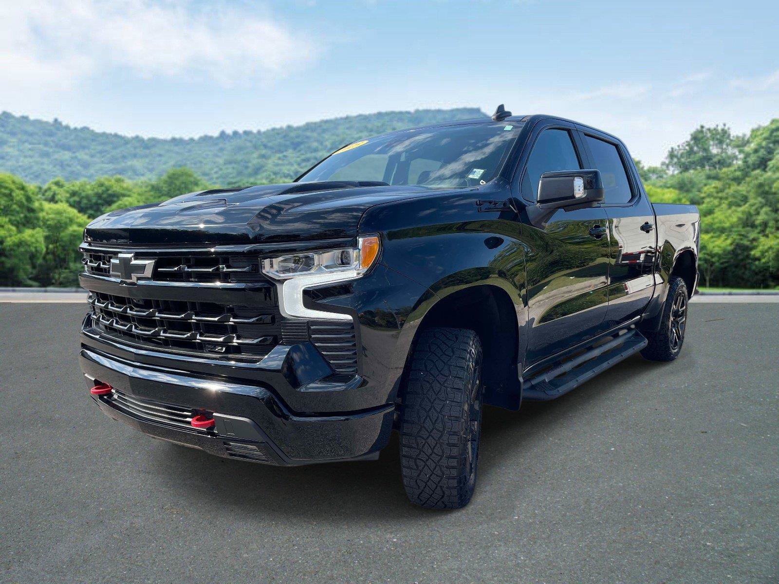 Used 2023 Chevrolet Silverado 1500 LT Trail Boss w/ LT Trail Boss Premium Package AWD/4WD image 7