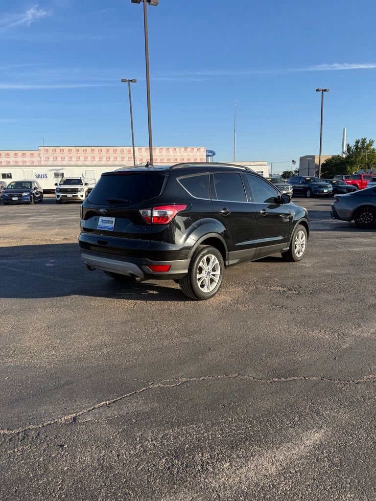 Used 2018 Ford Escape SEL AWD/4WD image 4